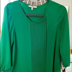 Q & A polyester 3/4 sleeve blouse MP NWOT